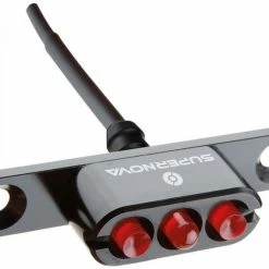 Supernova E3 2 E-25 Feu Arrière